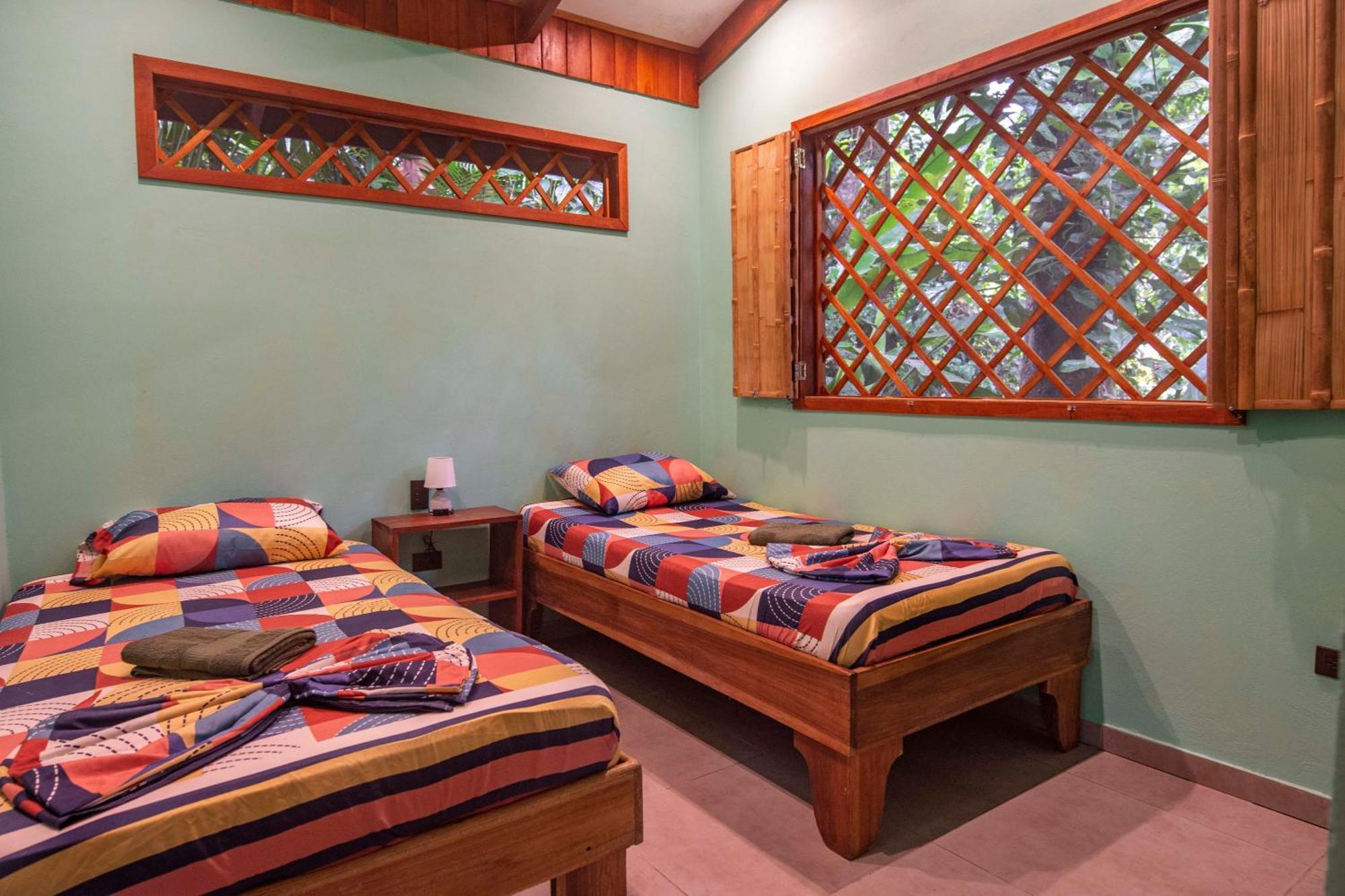 Hotel Casa Merlin Puerto Viejo de Talamanca الغرفة الصورة
